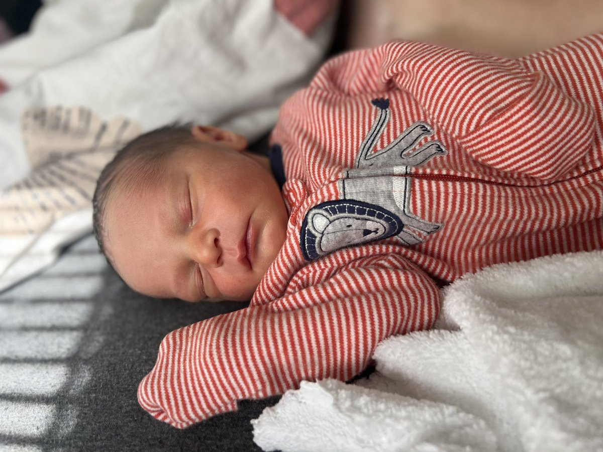 KayluhhBrook's tweet photo. Kyler Ridge Sellers-August 14, 2022 11:37PM-6lbs 3oz &amp; 20in long 💙🫶🏽 You are my world SONshine 🌞 https://t.co/3ZDSNEeJfy