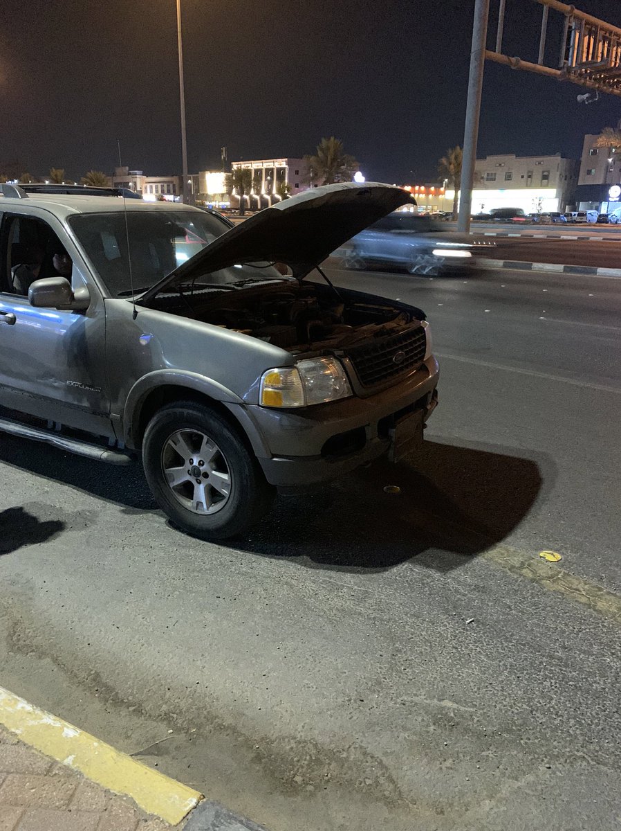 تكفون يالاجاويد  سيارتي خربانه ماعندي اصلحها والله اني مااملك غيرها وعيال انا الي اوديهم للمدارس تكفون تساعدوني