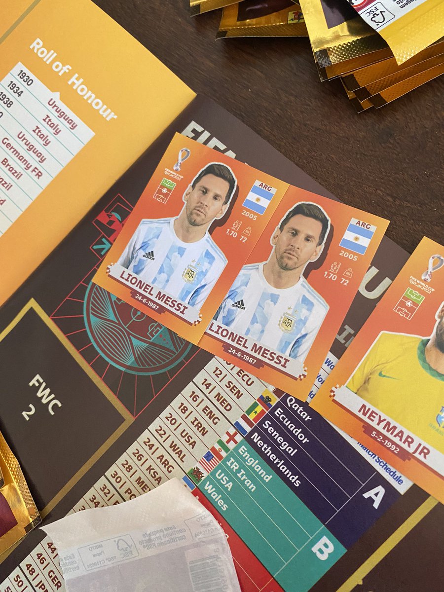 cambio figurita de messi por terreno en sanber