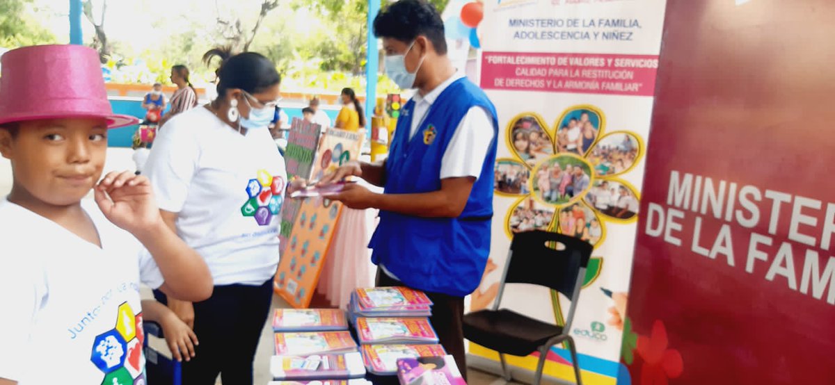 MifamManagua's tweet photo. #Managua │#DistritoTres
✅Celebramos juntos el día de la persona con♿ discapacidad en el Centro de Educación Especial Melania Morales, mediante un stand informativo sobre la Cartilla Mujer👩🦰🌺,Derechos,Leyes⚖️y Mecanismos de Denuncia📣para la Prevención del Femicidio
#Nicaragua https://t.co/PktosZw3Zj