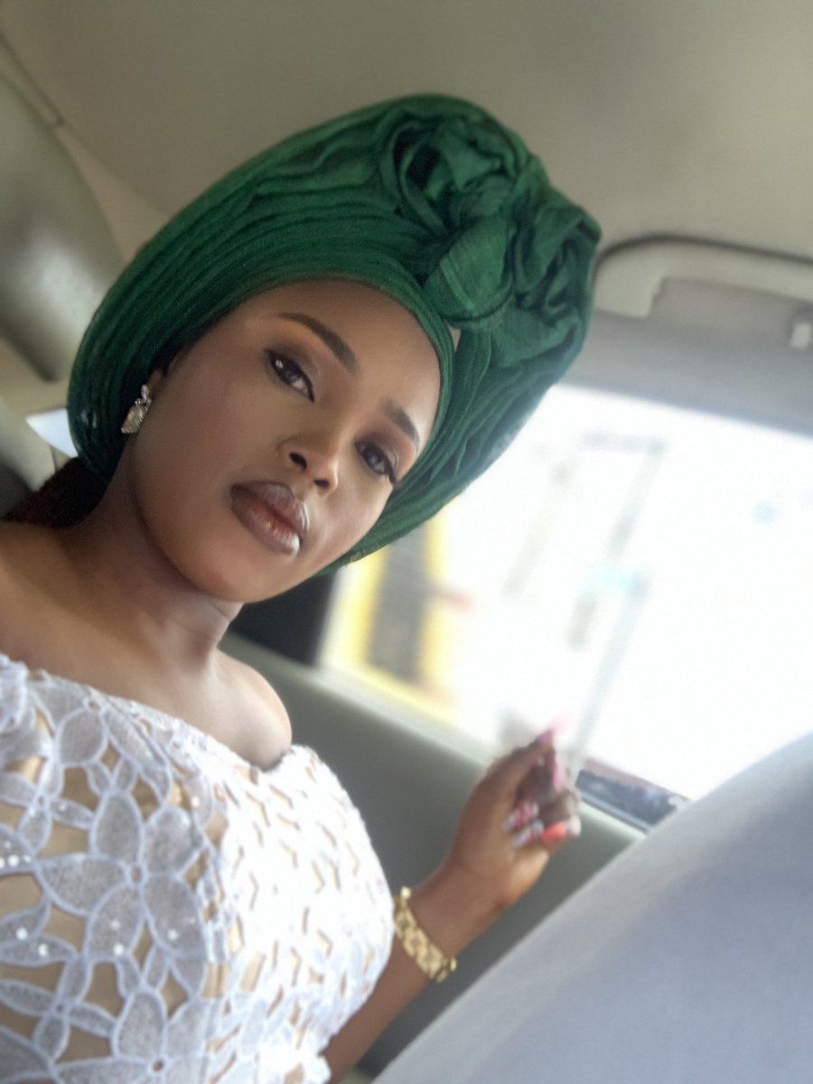 omoniayomi's tweet photo. Finally attended owanbe https://t.co/pqu1a5uZhr