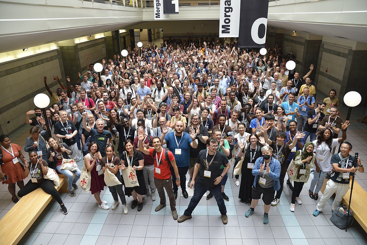 fede_gaspari's tweet image. 1 city, 2 conferences, 8 days, 1550 onsite participants: only few numbers of the joint experience of #SOTM2022 &amp;amp; #FOSS4G2022 in Firenze that created unique memories thanks to the incredible dedication and passion of the people of these communities 🌏🌍🌎
A grateful thread 1/n 🧵