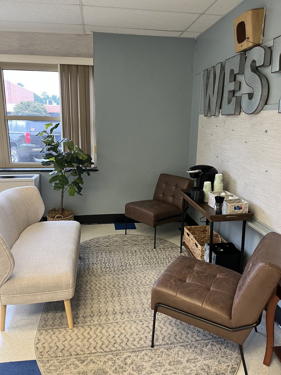 westsalem1's tweet photo. A heartfelt thank you goes out to our amazing PTA for renovating our Teacher’s Lounge to share fellowship with one another, share a meal, etc; Jamie McKibben shared her design talent and diligent work that truly made this space so special for our West Salem Community! ❤️ #west70 https://t.co/oG4fnyubjh