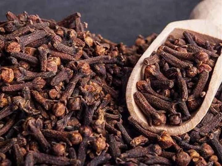 *manfaat cengkeh*

Kunyah cengkeh di pagi hari dan simpan di mulut Anda untuk waktu yang lama dan isap airnya perlahan dan rasakan rasanya di awal dan kemudian Anda akan melihat sesuatu yang aneh seiring waktu..👇