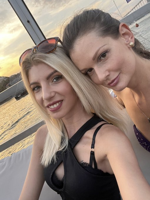 @Lia_Scott2022  🤍🎆🇭🇺 https://t.co/ru0orWvZ0s<a class="tags" href="/tag/lia_scott2022">@lia_scott2022</a><a href="/tag/xbizeuropas"class="tags"><span>#xbizeuropas</span></a>