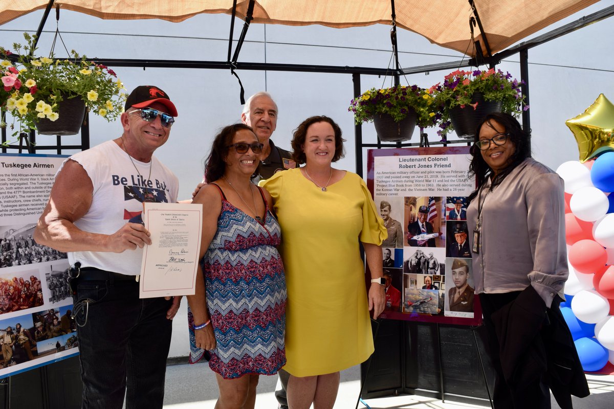 RepKatiePorter's tweet image. Longtime OC resident Lt. Col. Robert Friend was one of the last surviving Tuskegee Airmen, the first African-American military aviators, who fought fascism abroad and racism at home. I was proud to host a post office naming ceremony with his family in his honor.