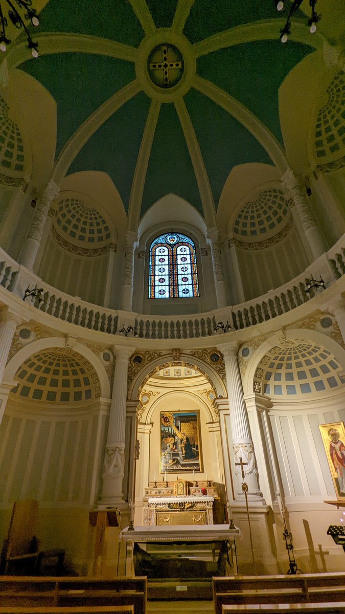 UVerstegen's tweet photo. Fascinating #neoclassicist chapel with #relics of 3rd c. martyr #SanTerenzio in the cathedral of #Pesaro. https://t.co/JFfN6VUxpn