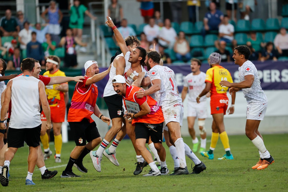 MonacoRugby7s's tweet photo. 🏆

🙌 Au terme d’un match à suspense, nos joueurs remportent cette étape face à la @SectionPaloise  !

👏 Félicitations à l’ensemble du groupe pour ce second trophée, et cette sixième finale disputée consécutive !

Rendez-vous dans quelques semaines à @ParisLaDefArena https://t.co/RNn4wr5Gzh