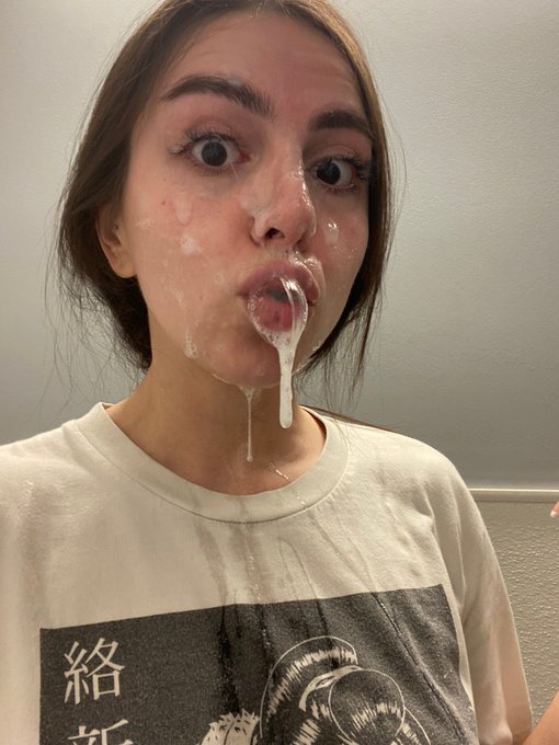 Some cute selfies I caught after he nutted *all over* my face and braces in public at the gym we go to<a href="/tag/mvsales"class="tags"><span>#mvsales</span></a>