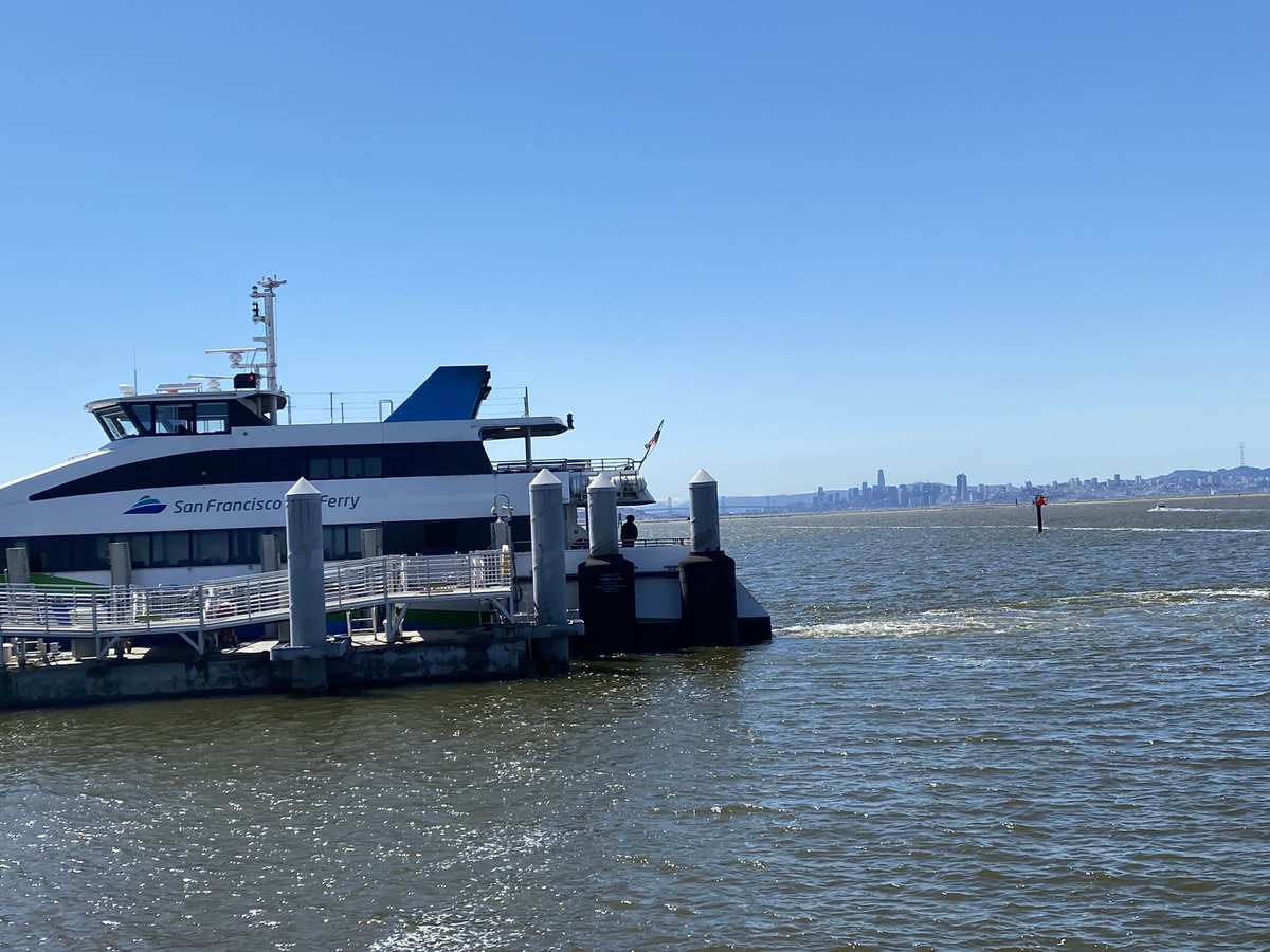 pamtakahama's tweet image. @CareAndKickButt Time to board the ferry and cross the bay for our #Crosscloudservices keynote rehearsal at #Explore