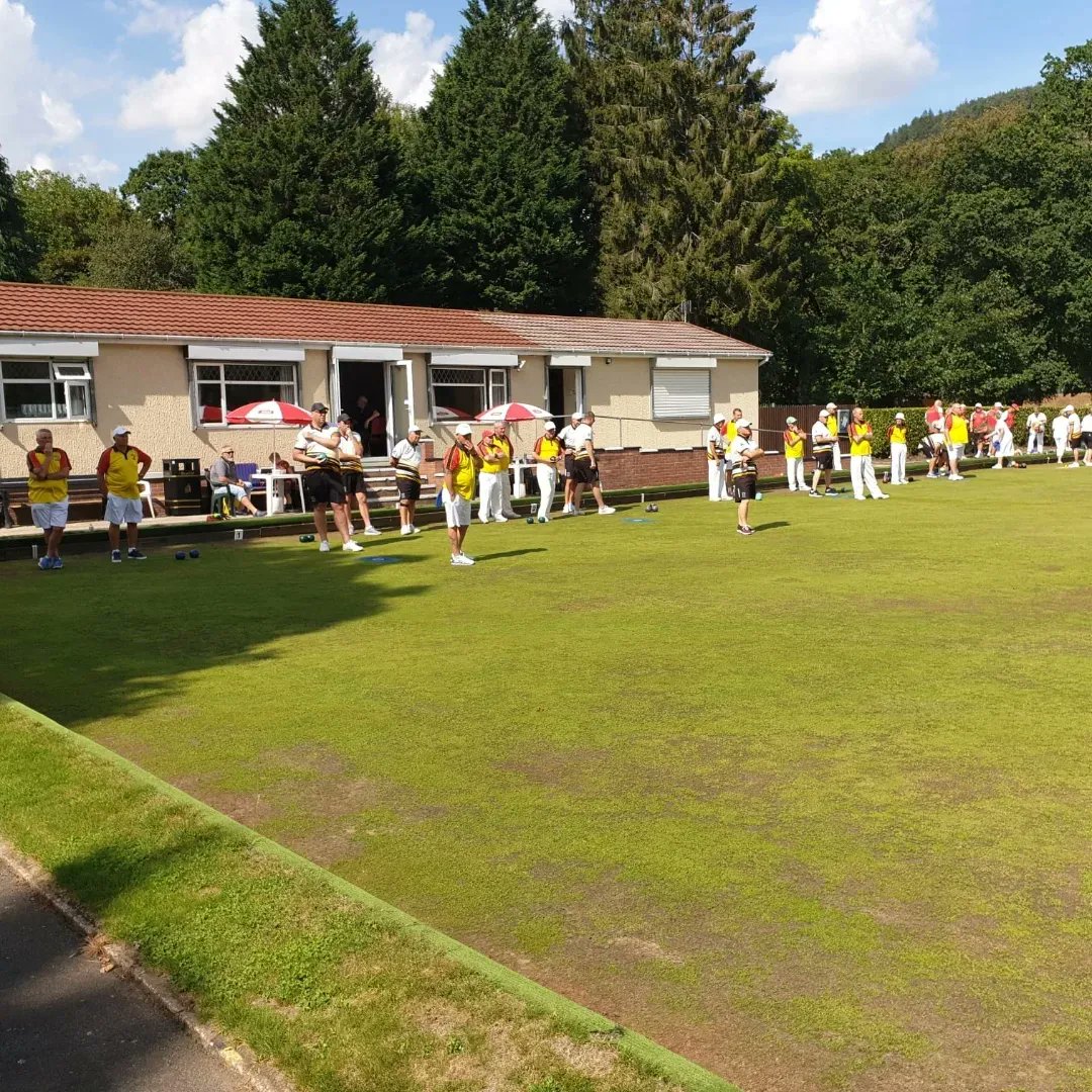 BowlsCrosskeys's tweet photo. MBA 👊 GBL 👊6 Rinks👊Best Buffet👊Beer Flowing. Well done to everyone involved in achieving this important milestone. Up the keys 👏👏

Promoting lawn bowls in the Cross Keys and surrounding area #keysbowls #grassrootsbowls #opendoorpolicy #vision2022 #famfriendly https://t.co/LcA4RfWuAO