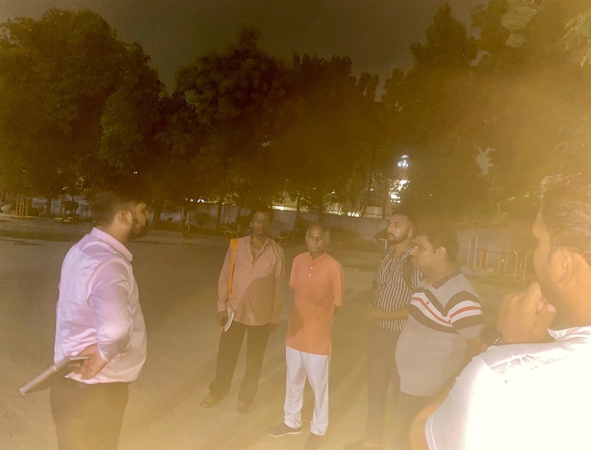 vhpnoida's tweet photo. दिनांक: 28 अगस्त 2022 को होने वाले विश्व हिंदू परिषद के 58वें स्थापना दिवस की तैयारी पूर्ण हुई। नोएडा में रहने वाले सभी हिन्दू भाई अधिक से अधिक संख्या में भाऊराव देवरस विद्या मन्दिर, सेक्टर 12 में पहुँचकर क्षेत्र संगठन मंत्री माननीय सोहन सोलंकी जी को सुनने का अवसर प्राप्त करें॥ https://t.co/vaUd7lVH8f