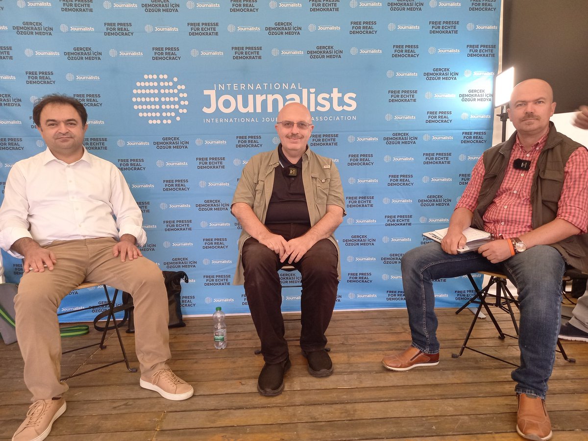 journalists_tr's tweet photo. IJA, Türkiye'de mülküne el konan gazeteciler raporunu Düsseldorf Medya Festivalinde #campfire22 kamuoyuna duyurdu.
Katılımcılar: @YukselDurgut @kerim_balci @AvFikretDuran
https://t.co/qjrfLhbQ7o
Basın ÖneEğilmesin https://t.co/1tGgYFUNzA