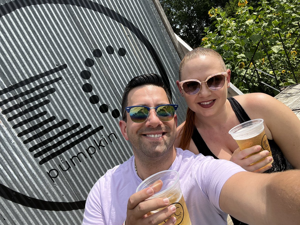 GregBennettWXR's tweet photo. When an individual is given a day off. Take said individual to an outdoor event and apply hard cider and wine slushies #solidsaturday #fun #kcwineco @KCwineCo https://t.co/Tii7yt2SwW