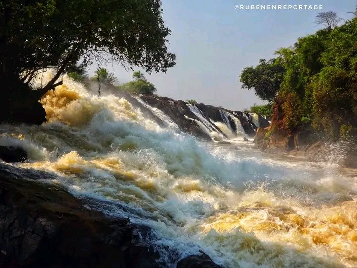 VisitKasaiDRC's tweet photo. LOMAMI: Chute #MUKISHI en photos. Au village Kafumbu à 16 kms de la cité de #NGANDAJIKA.
La beauté... 💦
📸 Ruben
@VisitCongo_ @DestinationRDC @TourismeRDCongo @modero_nsimba @benjimk @SophieChavanel https://t.co/EB5zX0XbLv
