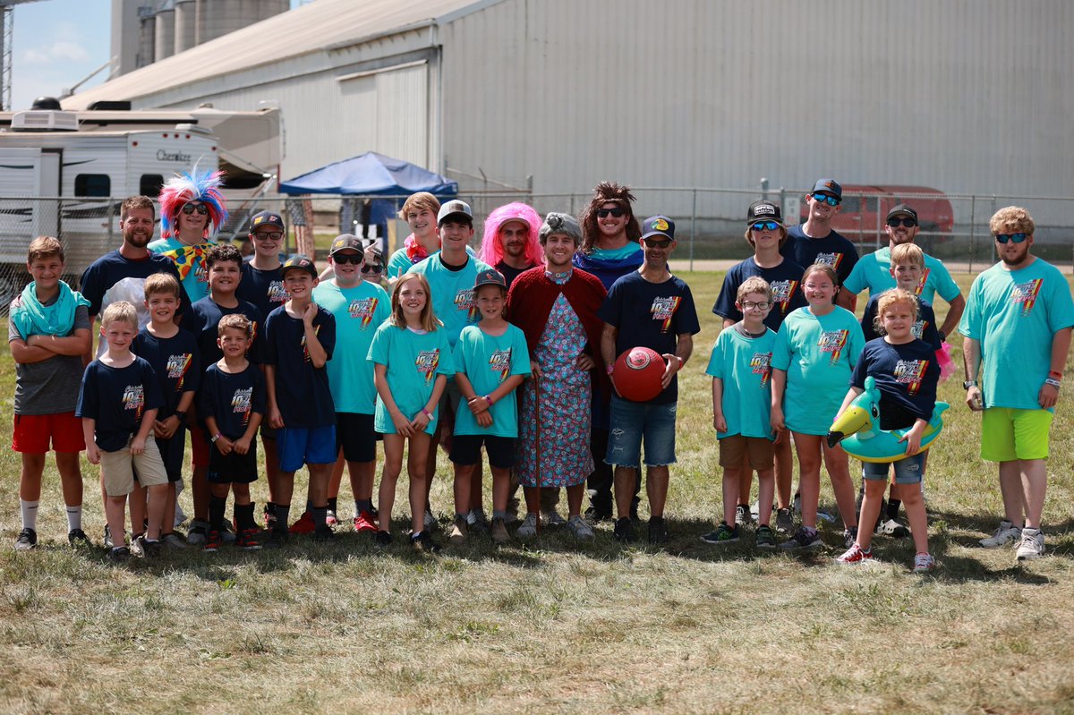 USACNation's tweet photo. Who's your favorite driver turned kickball player?😉
These guys & girls had a blast playing kickball! A little warmup before tonight's finale gets started. If you can't make it trackside, tune in LIVE on @floracing!
@amsoilinc | @nosenergydrink | @gsp_northamerica | @cookout https://t.co/f9HhSZOuMU