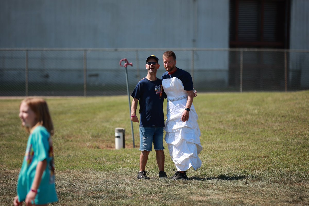 USACNation's tweet photo. Who's your favorite driver turned kickball player?😉
These guys & girls had a blast playing kickball! A little warmup before tonight's finale gets started. If you can't make it trackside, tune in LIVE on @floracing!
@amsoilinc | @nosenergydrink | @gsp_northamerica | @cookout https://t.co/f9HhSZOuMU