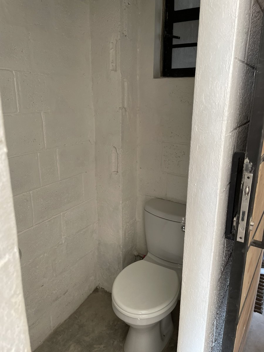 OneSquareK1's tweet photo. Busy day on the work site, Room 14 is coming along nicely #brickbybrick 🧱 #onesquarek1 #kalingalinga #fwebene https://t.co/B2ftd4h2qv