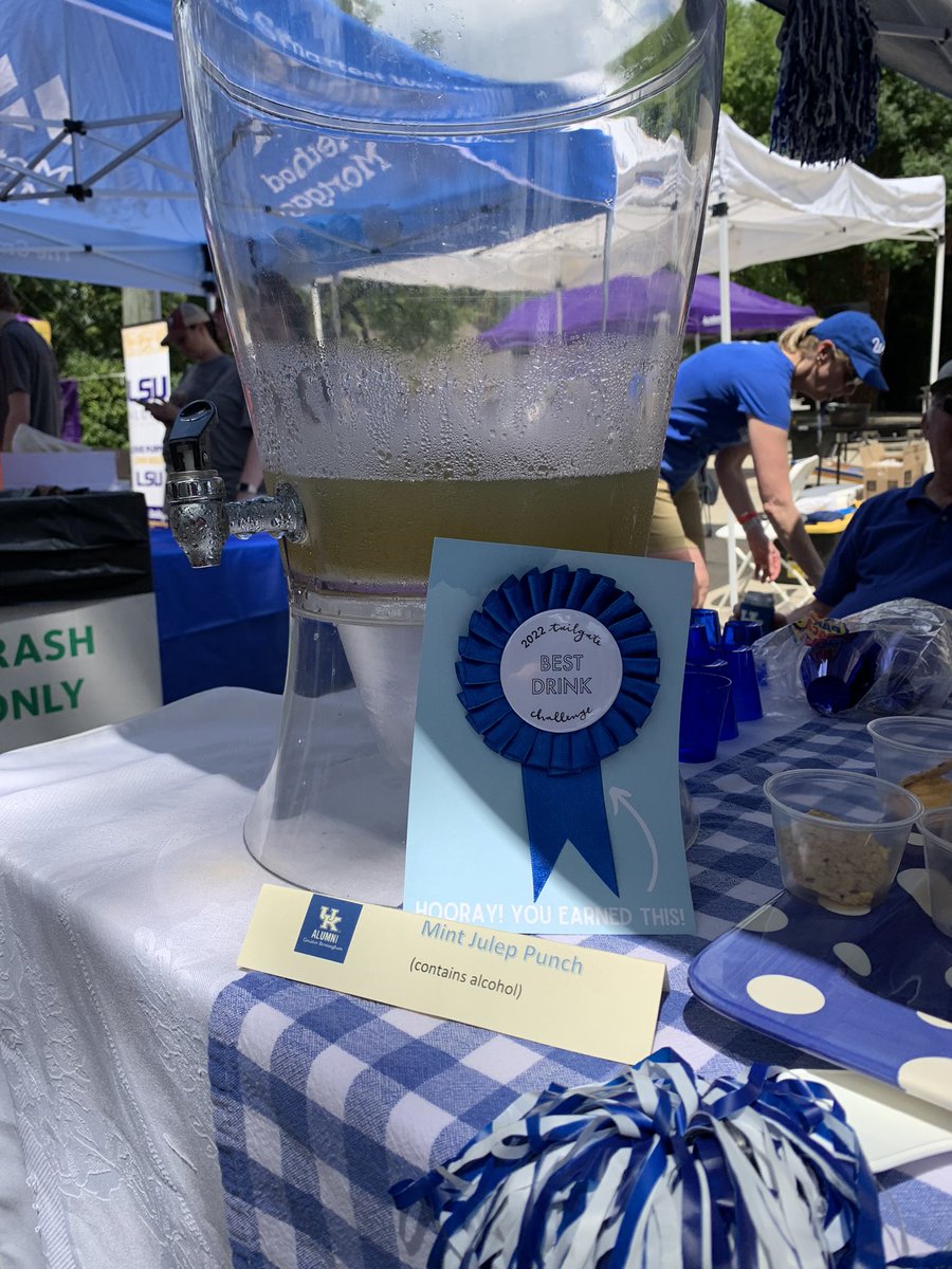 BHMUKAlumni's tweet photo. Thanks to all that came out to @thebellcenter tailgate challenge. The Cats took home Best Drink award for our Mint Julep Punch #gocats #mintjulep #bestdrink #tailgatechallenge https://t.co/SXD9v9uxRB