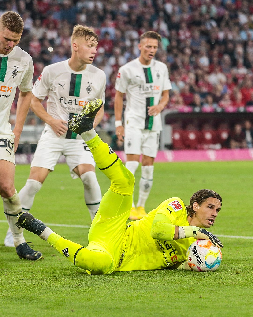 b-r-football-on-twitter-yann-sommer-made-a-bundesliga-record-19-saves