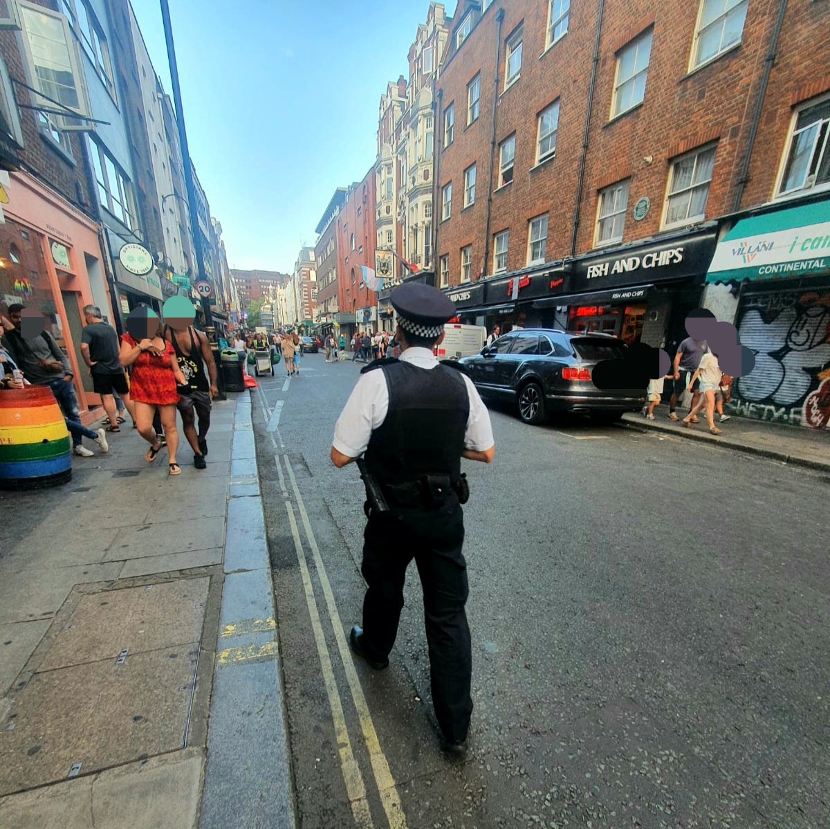 Out today with <a href="/MPSWestEnd/">West End & ChinaTown</a>! We patrolled our ASB locations and engaged with the local community.

We had drug and dangerous behaviour on the road stops, including a person fined. 

We're soon doing more deployments with our volunteers.

Have a great weekend! 
#SaferSummer #VAWG