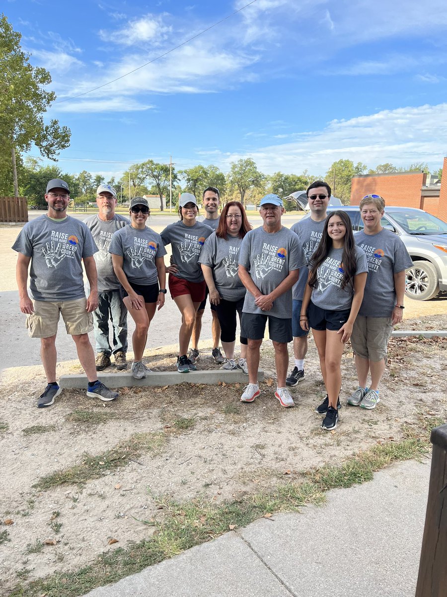 HeartlandWay's tweet photo. A special thanks to the United Way of Reno County for organizing this year’s #CommunityWorkDay! The HCU Crew spent the morning painting, staining, and cleaning up at Central Christian School. #HeartlandWay https://t.co/Qxj1Gce2SB