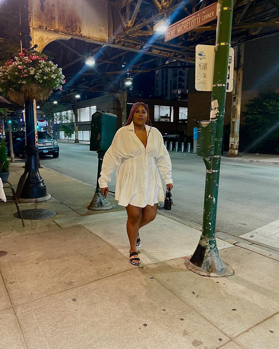 MindYoSpiffynes's tweet photo. Chicago babyyy https://t.co/E5m0TALfiT