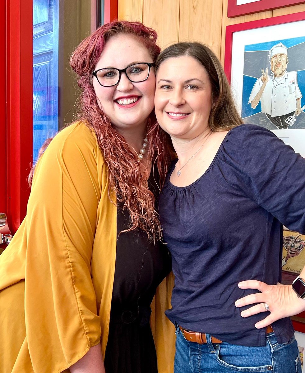 ShannonBalloon's tweet photo. When writers meet in real life it is amazing! #writesquad @LestrangeBooks https://t.co/QUeuyqN2TW