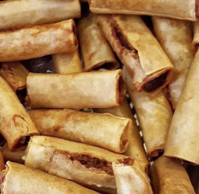 marcuscardona's tweet image. As a Filipino stoner I get sad when improperly rolled blunts canoe but more importantly when improperly rolled lumpia starts canoeing #filipinoproblems