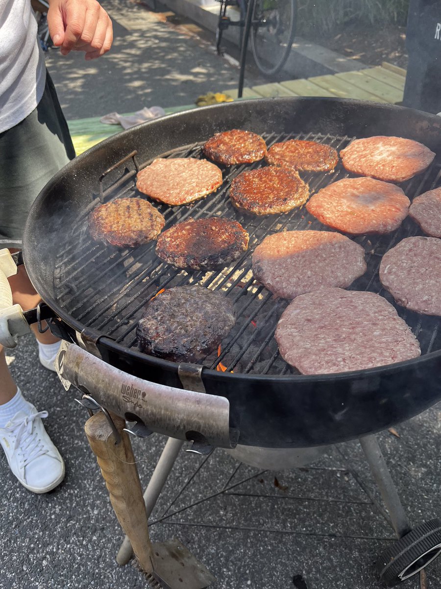 Had a FANTASTIC time at #OpenStreetsDC in #Brookland today. <a href="/MayorBowser/">Mayor Muriel Bowser</a> - we need to make this an annual all day event. The 3100 block of 12th Street NE grilled, danced and partied in the street. Thank you <a href="/DDOTDC/">DDOT DC</a> and others for a wonderful time!
