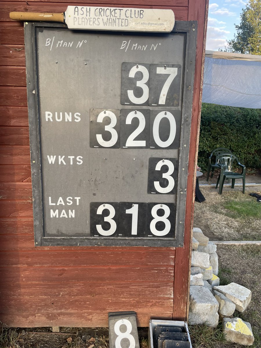 turnsbothways's tweet photo. @Ashcricketclub How it finished…. I don’t believe I just witnessed that😮 https://t.co/0JRwX1mlwG