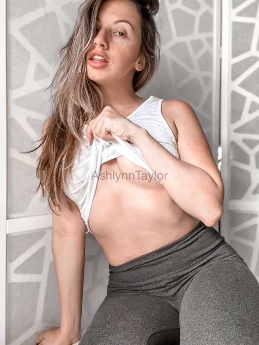 Have a great weekend! https://t.co/U3rhtWoB5t<a href="/tag/clip"class="tags"><span>#clip</span></a><a href="/tag/cuckolding"class="tags"><span>#cuckolding</span></a>