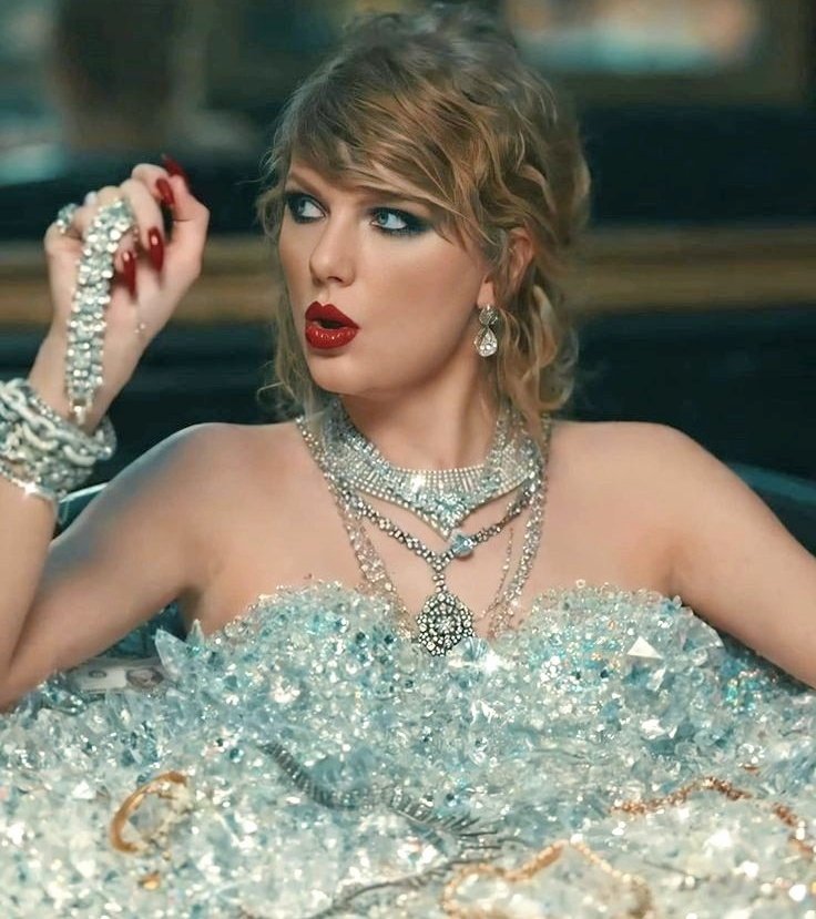 TheSwiftSociety's tweet photo. ‼️| @TaylorSwift13's 'Look What You Made Me Do' is no longer available on TikTok. https://t.co/ZI8bLuCD07