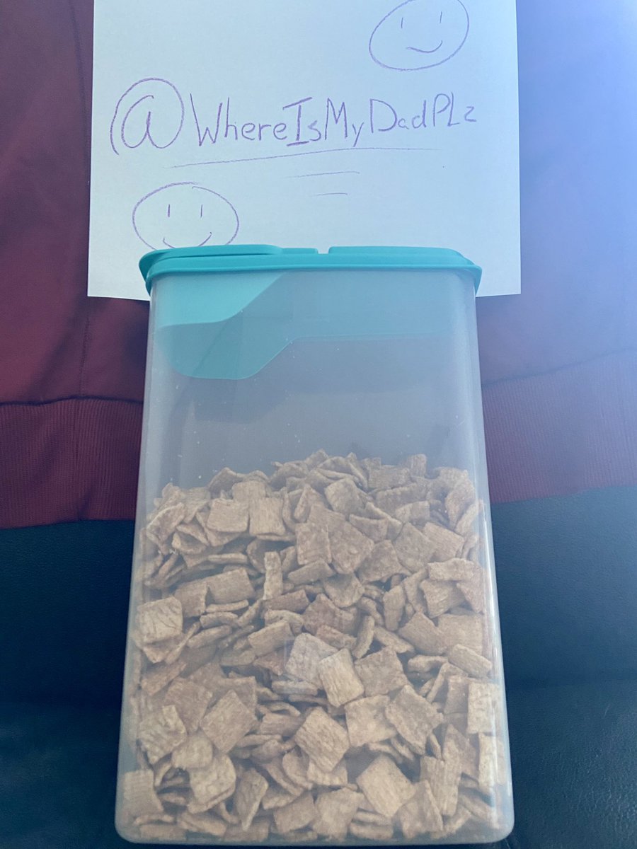 WhereIsMyDadPlz's tweet image. It’s time! #Madden23 Xbox Code Giveaway! Bit different!

Guess how many pieces of cereal I have left!

Entry is simple:

R/T
Follow @WhereIsMyDadPlz
Comment with your guess, #Madden23, and tag 1 friend.

Unlimited entries!
Winner announced at 200 followers or exact guess