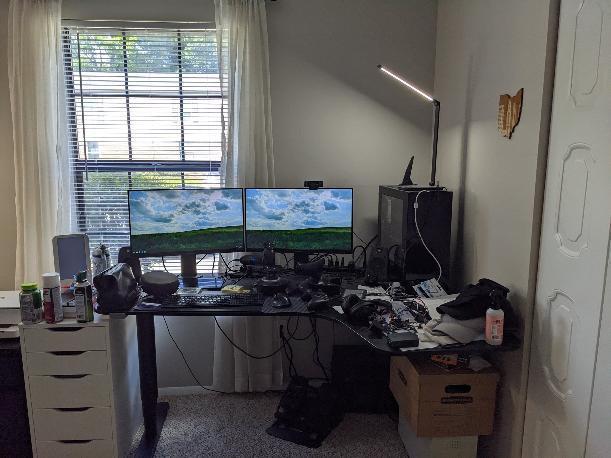 Sleitnick on twitter before and after cleaning my desk because wow i