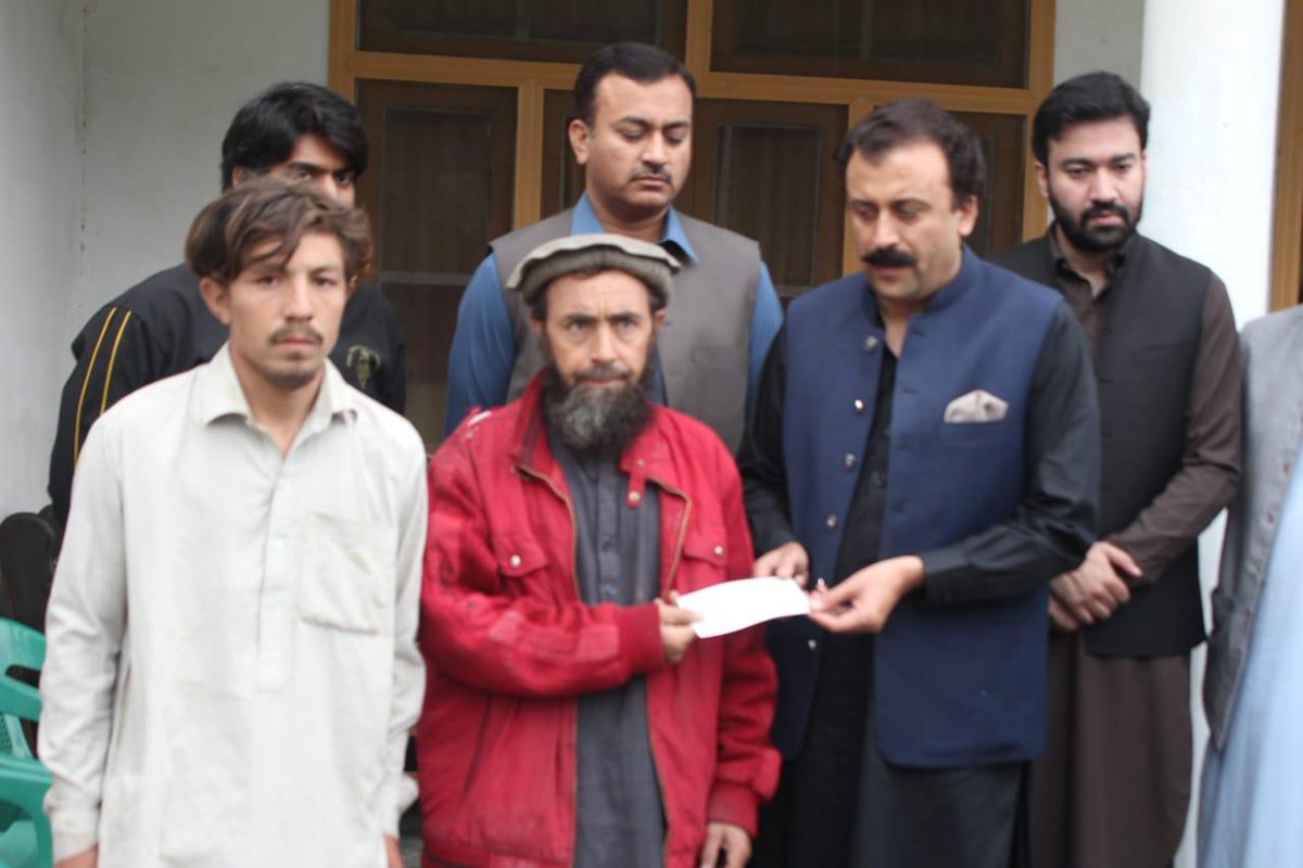 AfaQK03's tweet photo. #DCLowerChitral
#KPFloodReliefOperations
#KPFloodReliefOperations
#KPFloodReliefOperations
#KPFloodReliefOperations https://t.co/LFcMJ8IhCq