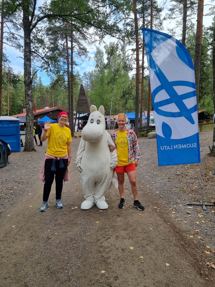 outimakela's tweet photo. Tänään Kiljavan metsähotellissa yöpyy yli 500 ihmistä ja ainakin yksi muumi. Kauniita unia! #nukuyöulkona #metsähotelli #nurmijärvi #kiljava #suomenluonnonpäivä #suomenlatu #nurmijärvenlatu https://t.co/aMpiUEOjw7