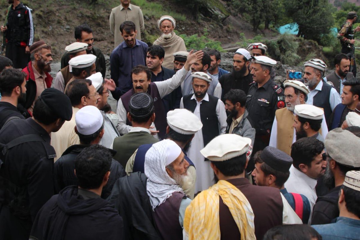 AfaQK03's tweet photo. #DCLowerChitral
#KPFloodReliefOperations
#KPFloodReliefOperations
#KPFloodReliefOperations
#KPFloodReliefOperations https://t.co/nsYJmUFQy7