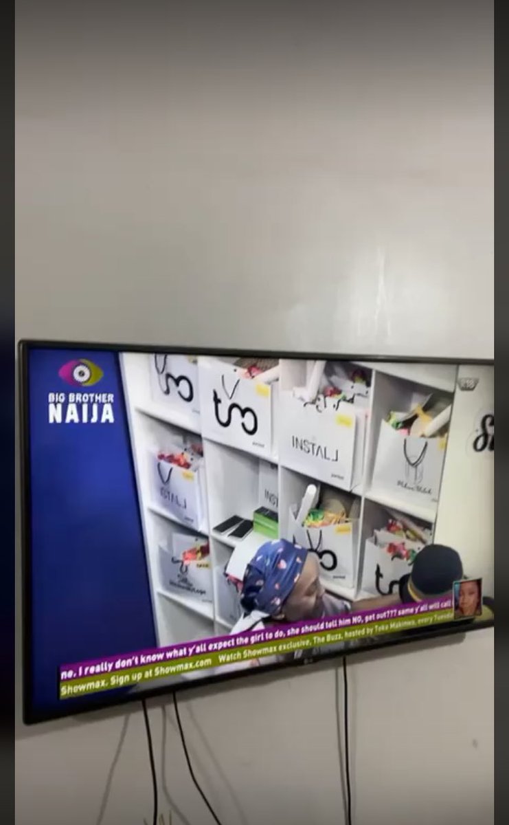 niyitheziner's tweet photo. I designed that logo 🔥 #wearinstall https://t.co/QhjAOikIuM