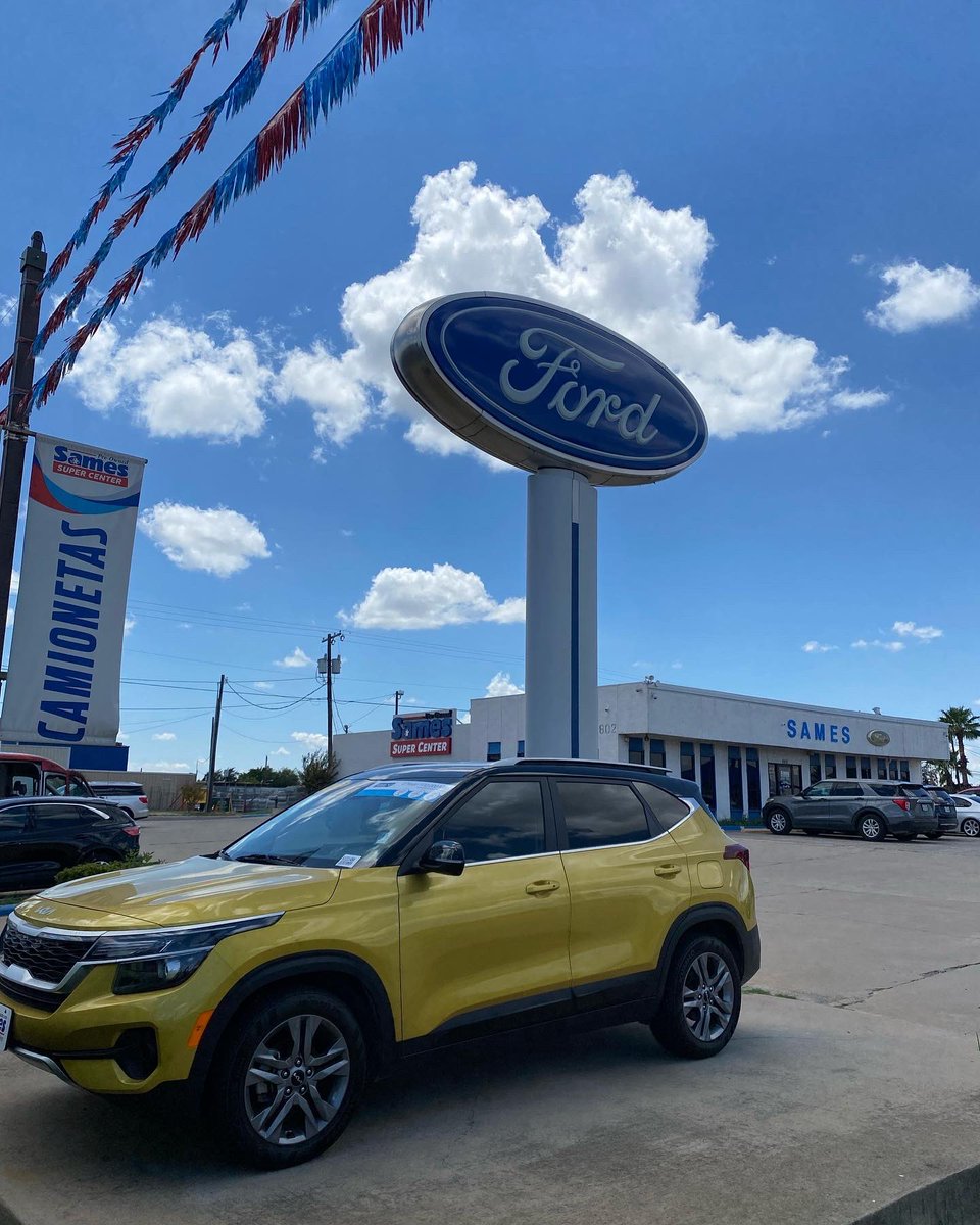 z93LDO's tweet photo. @ElTigredeLaredo a control remoto de 2-4pm desde Sames Super Center South 802 S. Zapata Hwy #Z93Laredo #HolaLaredo Maneja Local, Maneja Sames https://t.co/XmbLJ4bLhP