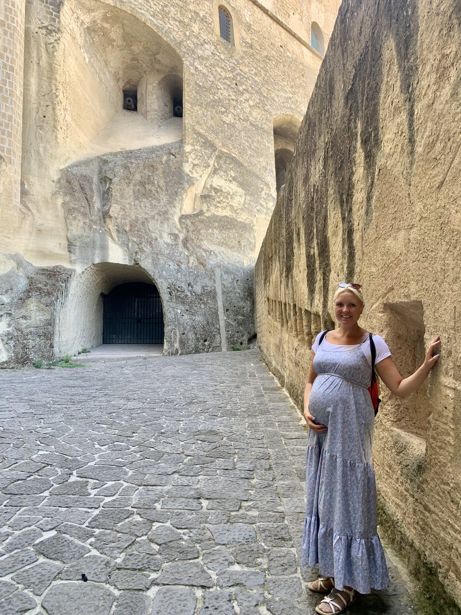 HannahFlowerday's tweet photo. Castle exploring in Naples today! Amazing views from the top of Castel Sant’Elmo #Naples #Italy #Castles #CastelSantElmo #BayOfNaples https://t.co/93uDVO4Ihq