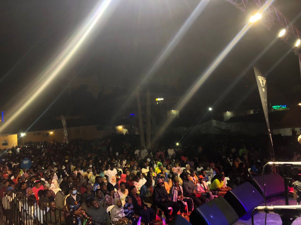 Mavadostylez's tweet photo. Naye muliwa ewatuffu??
#B2cLiveInConcert at Agip Motel Mbarara https://t.co/yvgu3l8BAY