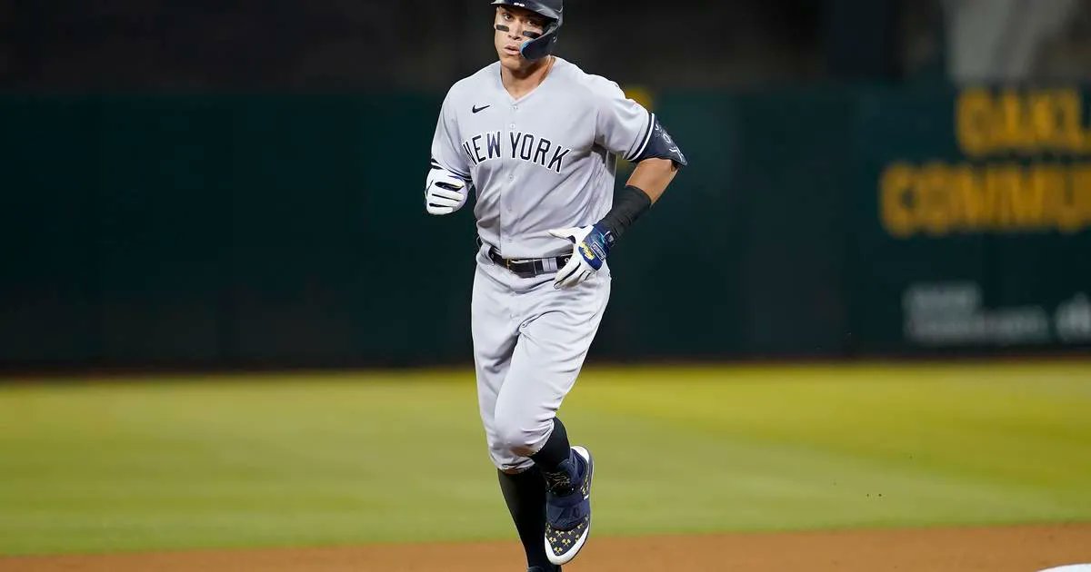 ‘Aaron Judge hits homer No. 49, Gerrit Cole strikes out 11 as Yankees surge continues with 3-2 win over A’s’ by @ByKristieAckert for @NYDNSports: Aaron Judge hit his third home run in the last four games Friday… https://t.co/kqZ1SKzr6v #Yankees https://t.co/0nESE8d4Vq