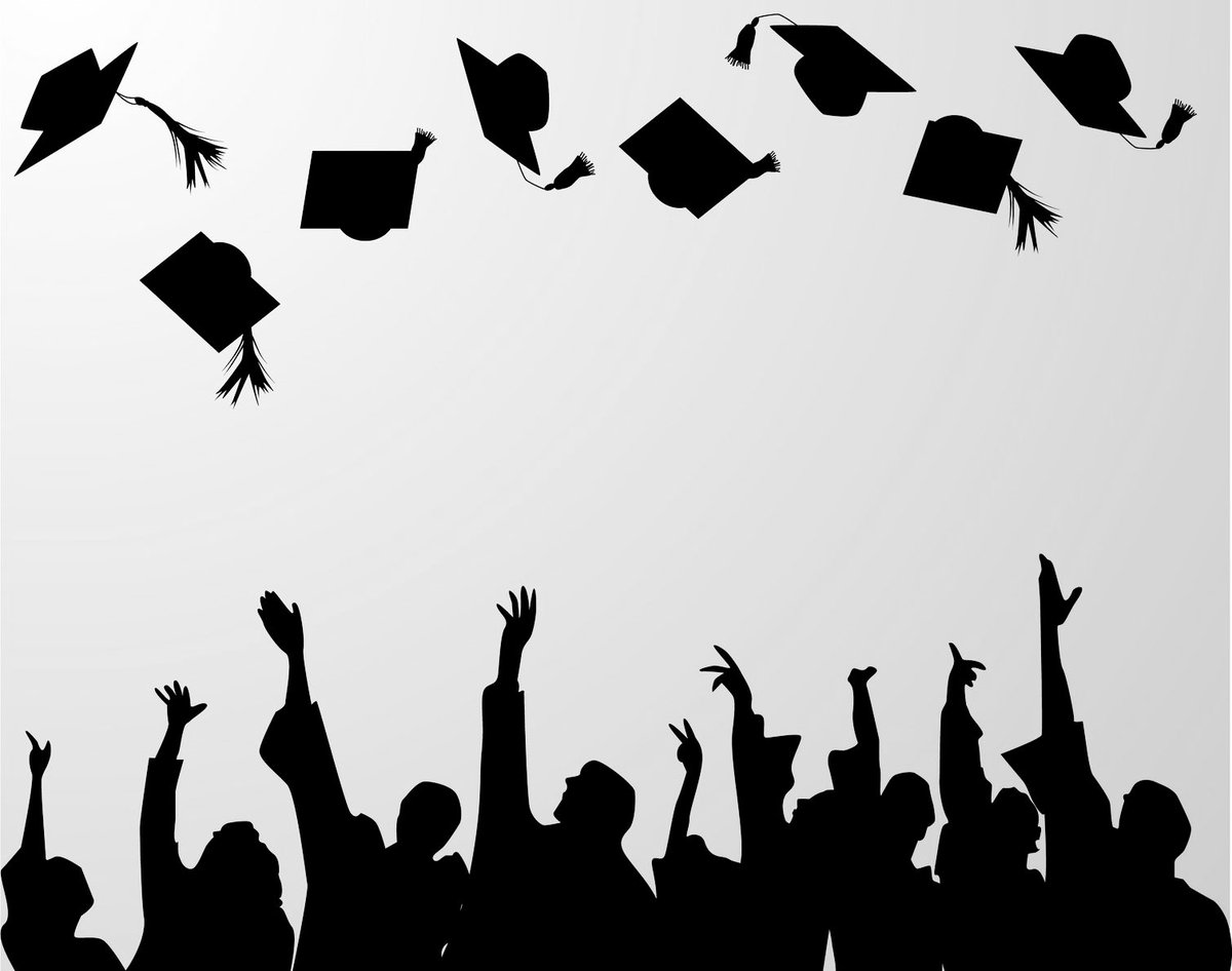 لا زلت على وتر الحلم .. 
أعزفُ لحن أمنيتي ⏳—🎓
وعند الله لا تموت الأمنيات 😭♥️