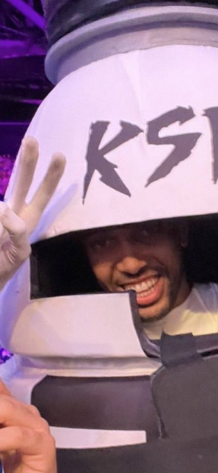 capzeroo's tweet image. 