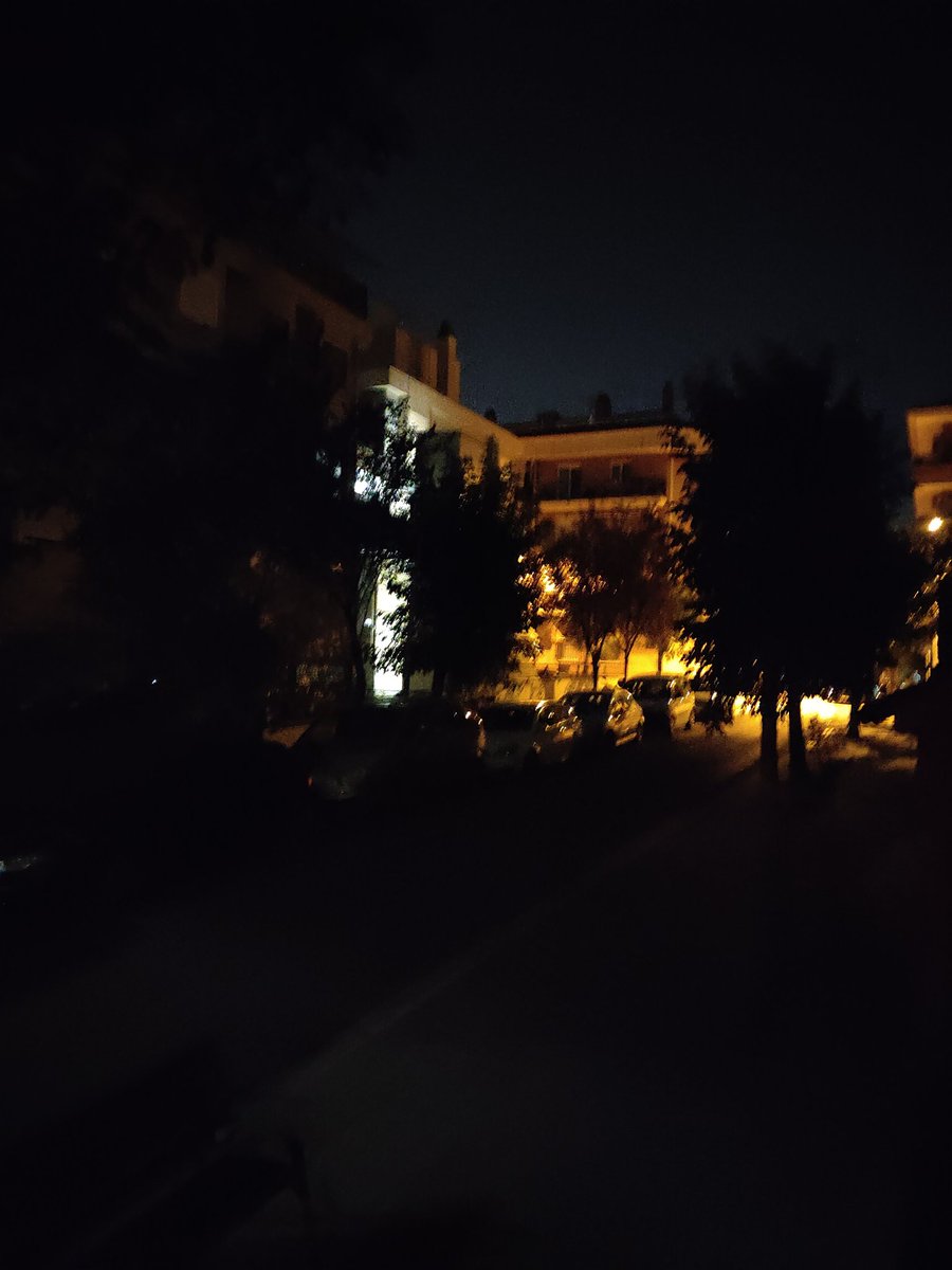 Una semana sin luz en C/ Covadonga. <a href="/AjRipollet/">Ajuntament Ripollet</a>