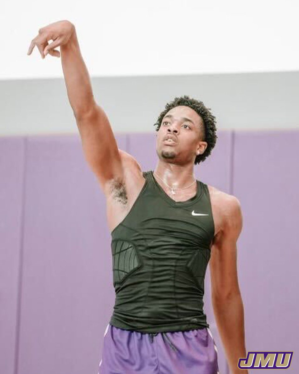 JMUMBasketball's tweet photo. Back home in the lab 🧪

#GoDukes https://t.co/MQmqnRcr5b