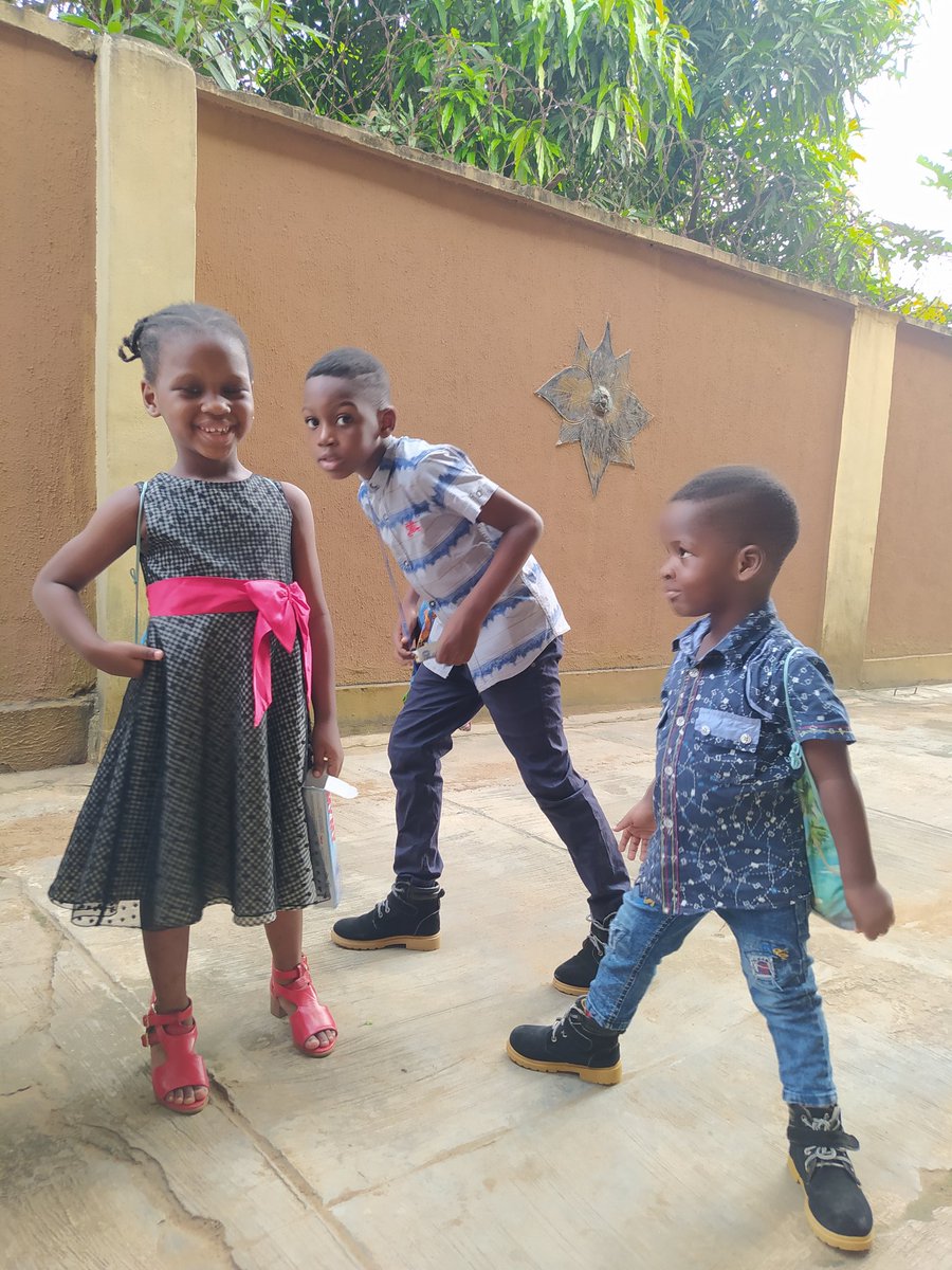 Ritzbebe's tweet image. 