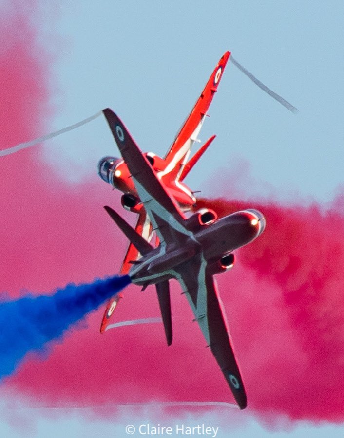 Red Arrows Calendars (RArrowsCalendar) / Twitter