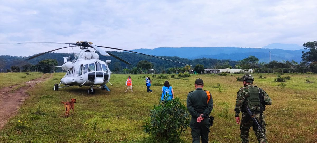 CCOETFFMM's tweet image. En la Vereda Buenavista de Mesetas, #META, el Área de verificación local NO.10, #DIVIO, @CCOETFFMM, coordinó y estableció el dispositivo de seguridad para la recepción del Jefe de la Misión de Verificación de la @MisionONUCol, y delegados de la @UEenColombia...